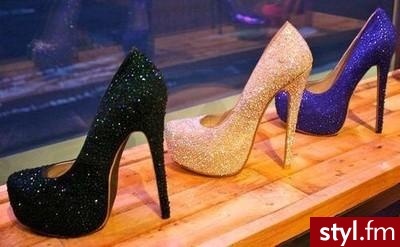 Tradycyjnie - jeżeli są chciałabym dodać do ulu więc proszę o link. - Szpilki Buty Moda