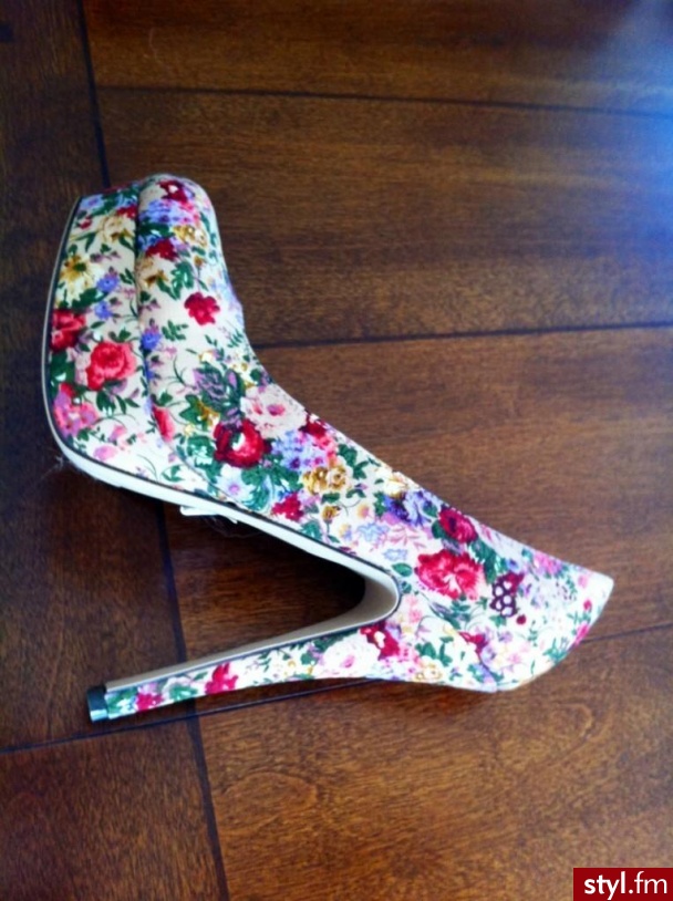 Szpilki Buty Moda