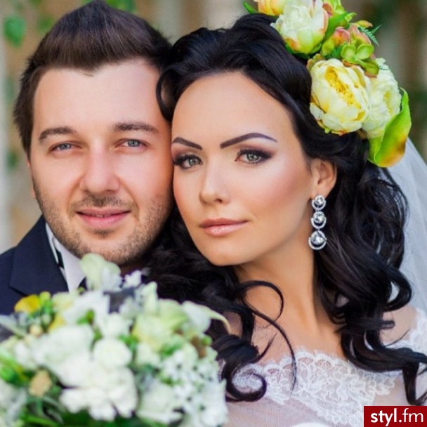 Ślubne Średnie Fryzury