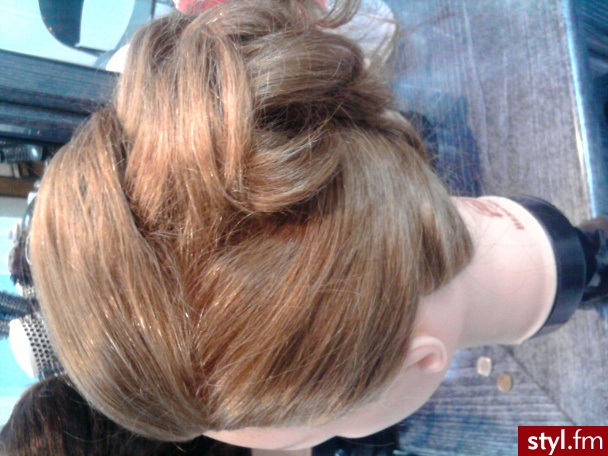yygh - Blond Warkocze Kręcone Wieczorowe Średnie Fryzury