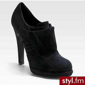 Carmen Suede Ankle Boots - Yves Saint Laurent - Polyvore. Pobrano ze strony: http://www.polyvore.com/carmen_suede_ankle_boots/thing?id=18831044 - Pozostałe Buty Moda