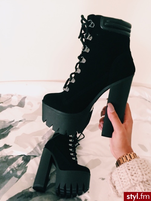 Szpilki Buty Moda