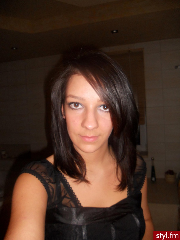 Średnie Fryzury