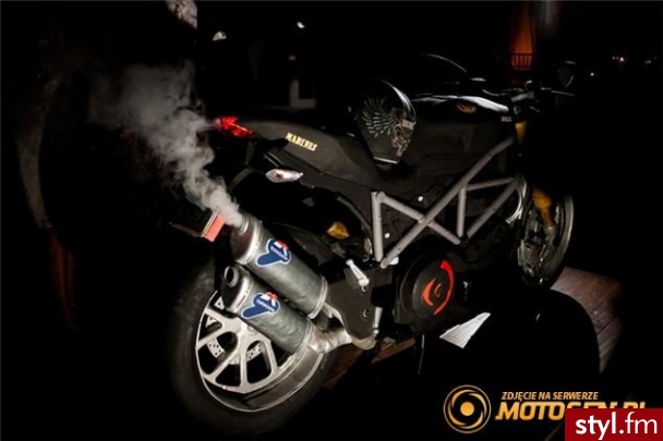 tort. jest to tort weselny motocyklisty:)) - Misz-masz