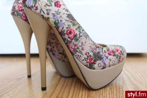 Szpilki Buty Moda
