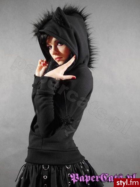 Śliczna bluza Kot-Wampir;)
jak widać na zdj. można dostać ją na papercats.pl :D - Moda uliczna Inne Moda