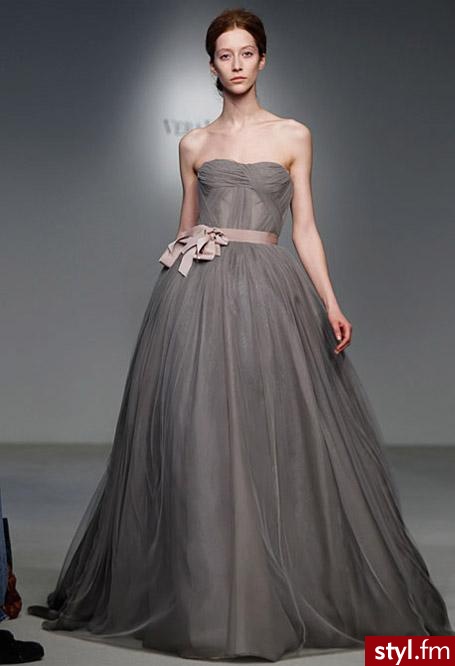 Sukienki Moda