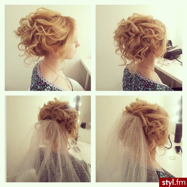 Blond Upięcie Kręcone Ślubne Długie Fryzury