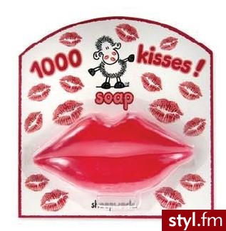 Mydełko wiśniowe z serii 1000 Kisses ;) Cena: 12,99zł - Misz-masz