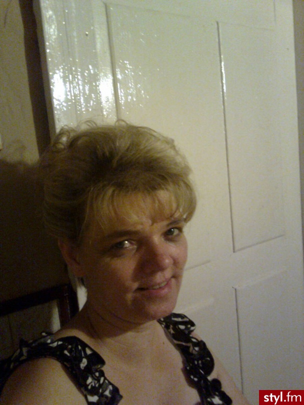Średnie Fryzury