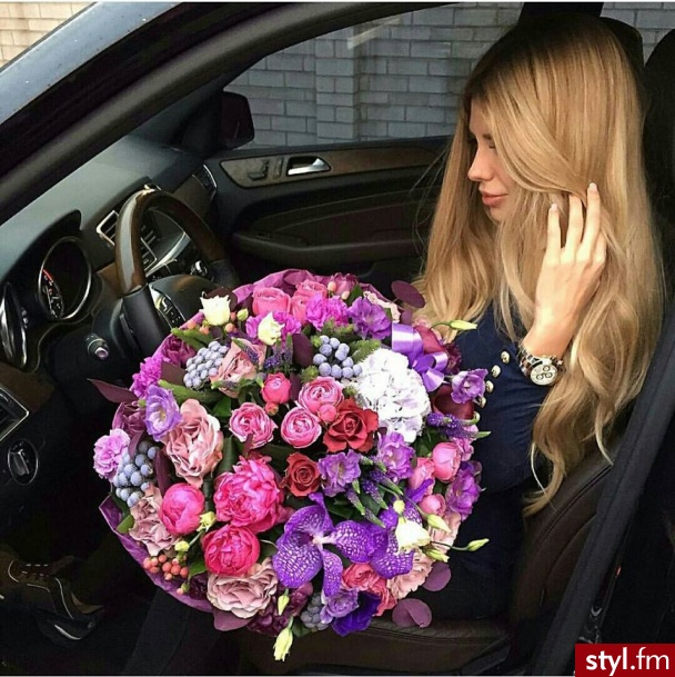 Blond Rozpuszczone Kręcone Na co dzień Długie Fryzury