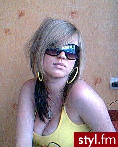 eMo..xD. HmM...A Co ChCesZ WIeDZiEĆ...xD he he:* - EMO Alternatywne Średnie Fryzury