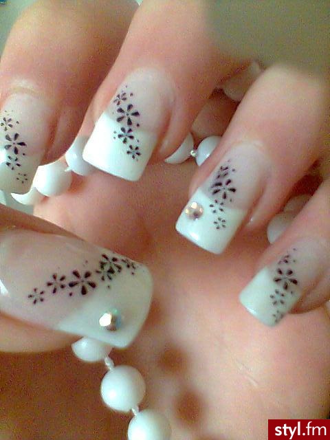 mm... MojE pierwsze  (: - Paznokcie