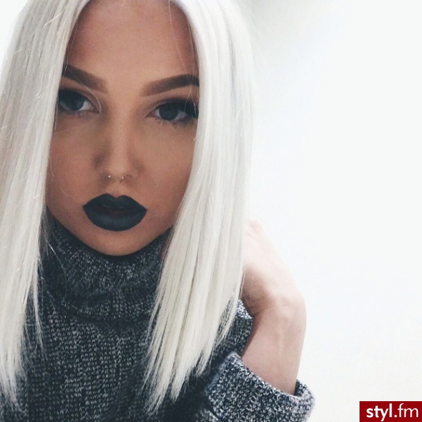 Blond Rozpuszczone Proste Na co dzień Średnie Fryzury