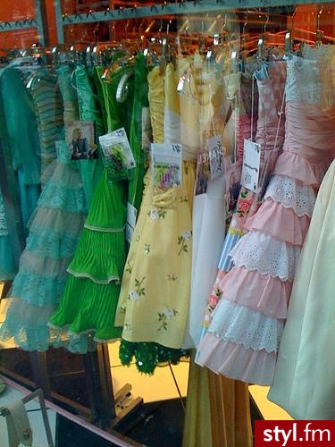 chciałabym mieć taką szafe;d - Pozostałe Ciuchy Moda
