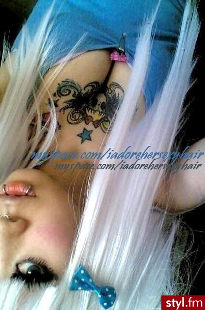kolezanka z myspace. - EMO Alternatywne Średnie Fryzury