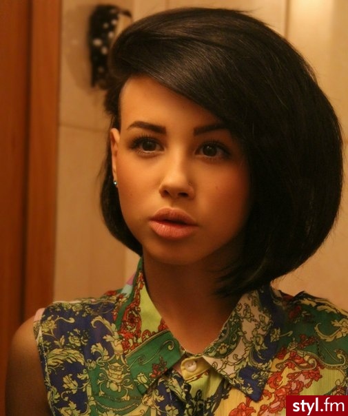 Średnie Fryzury