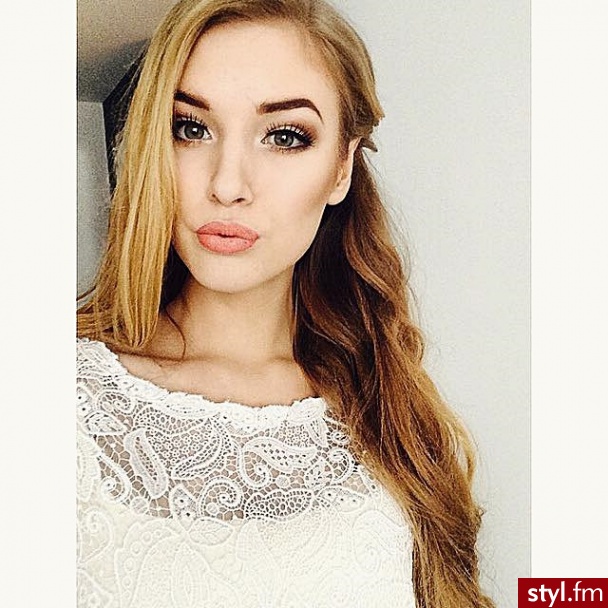 Blond Rozpuszczone Kręcone Na co dzień Długie Fryzury