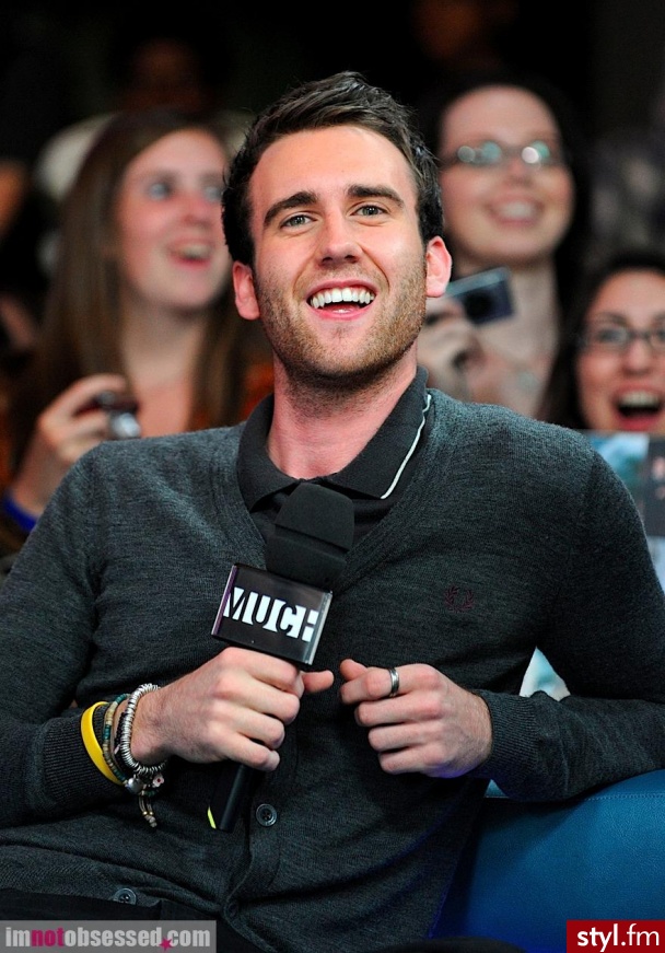 Ktoś by przypuszczał taką zmianę? Matthew Lewis - Neville Longbottom z Harry Potter - Krótkie Męskie Fryzury