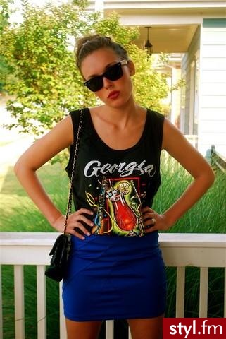 Jeżeli zdjęcie znajduje się już w galerii poproszę o link - Moda uliczna Inne Moda
