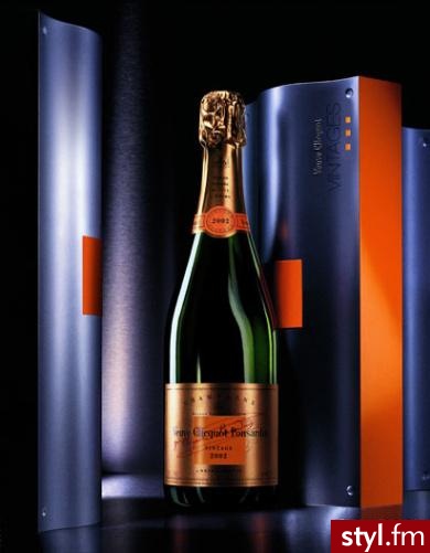 Champagne Veuve Clicquot Ponsardin Vintage 2002. Champagne Veuve Clicquot Ponsardin Vintage 2002. Liczba egzemplarzy jest ograniczona.
Cena: 435 zł
Kupisz w internetowym
sklepie Bouquet’s. - Misz-masz