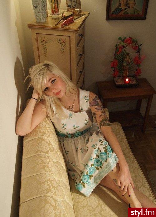 Średnie Fryzury