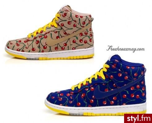 Nike WMNS Skinny Dunk(Paule Marrot "Cherries") - Pozostałe Buty Moda