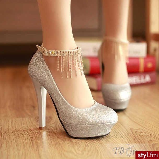 Szpilki Buty Moda