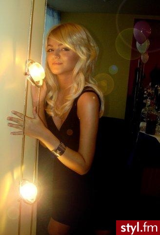 Blond Rozpuszczone Kręcone Na co dzień Długie Fryzury