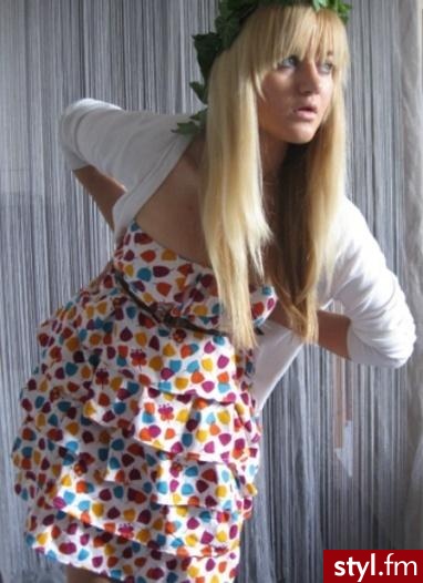 Sukienki Moda