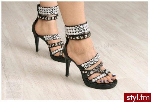 Pozostałe Buty Moda