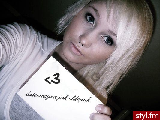 Średnie Fryzury