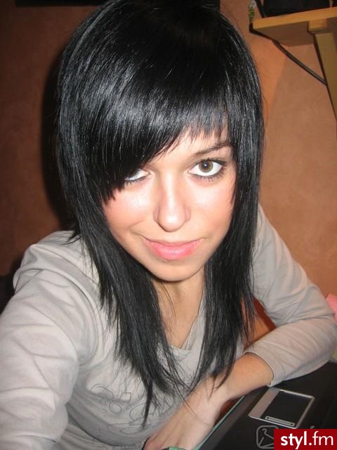 Średnie Fryzury