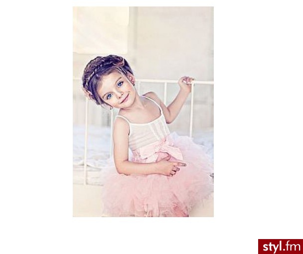                  
                                    - Styler
