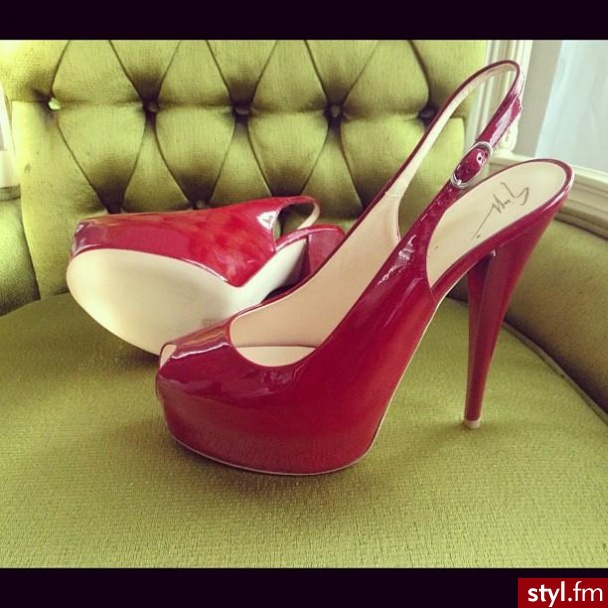 Szpilki Buty Moda