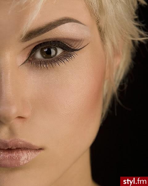 Make up. . - Makijaże
