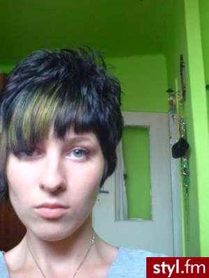 własna robota:) - EMO Alternatywne Średnie Fryzury