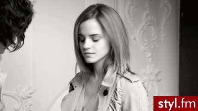 Emma Watson - Burberry 2010 - Średnie Fryzury