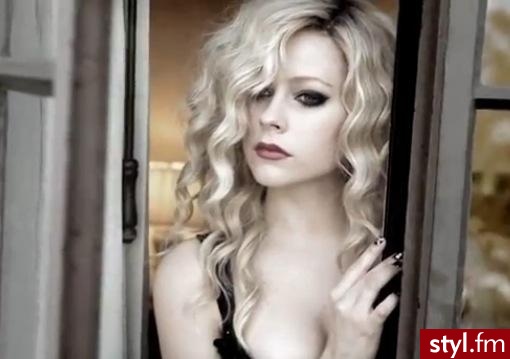 Blond Rozpuszczone Kręcone Na co dzień Średnie Fryzury