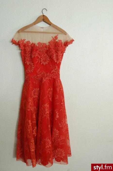 Sukienki Moda