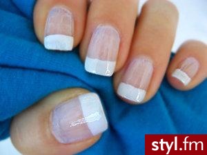 francuski manicure - Paznokcie