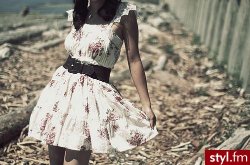 Sukienki Moda
