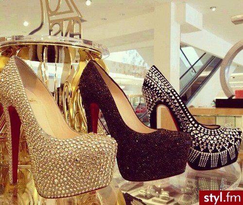 Szpilki Buty Moda
