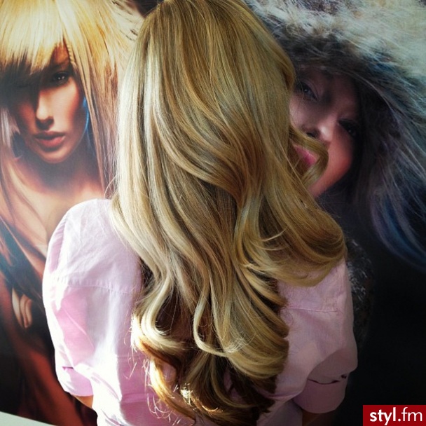 Blond Rozpuszczone Proste Wieczorowe Długie Fryzury