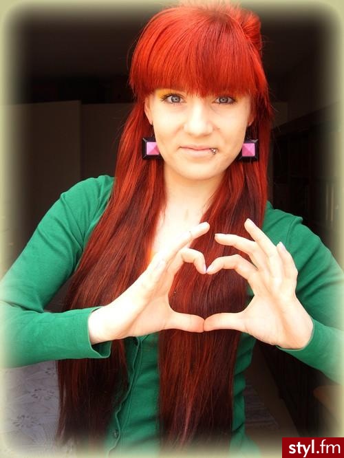 Średnie Fryzury
