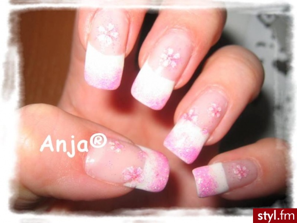 pinky - Paznokcie