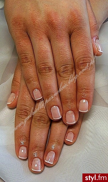 manicure hybrydowy - Kwadratowe Żelami Naturalne Paznokcie