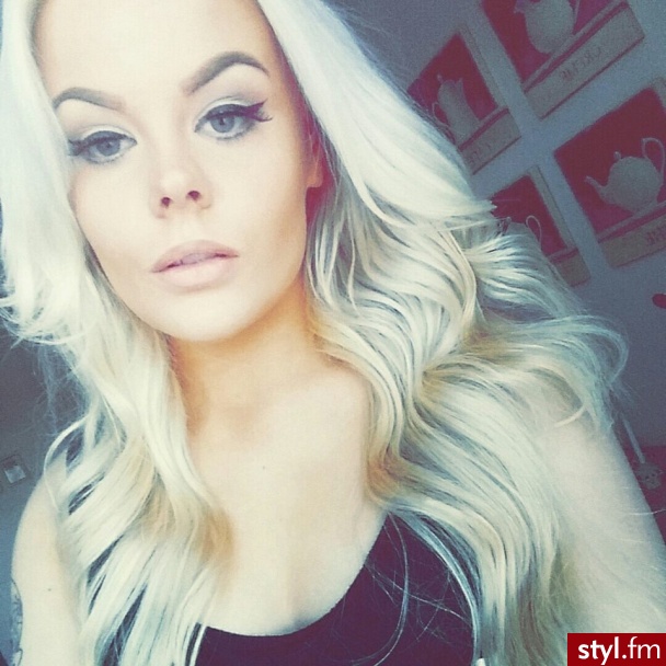 Blond Rozpuszczone Kręcone Na co dzień Długie Fryzury