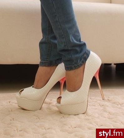 Pozostałe Buty Moda