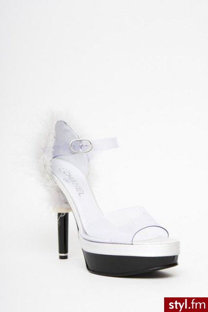 Wiosenne akcesoria Chanel - Pozostałe Buty Moda